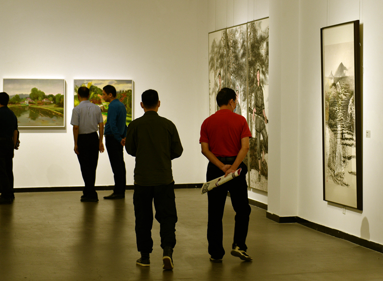 展覽現場 (3)蘇和攝影.jpg