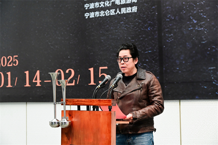 5 湯誌義(yi) 宣讀bv伟德官网登录賀信.jpg